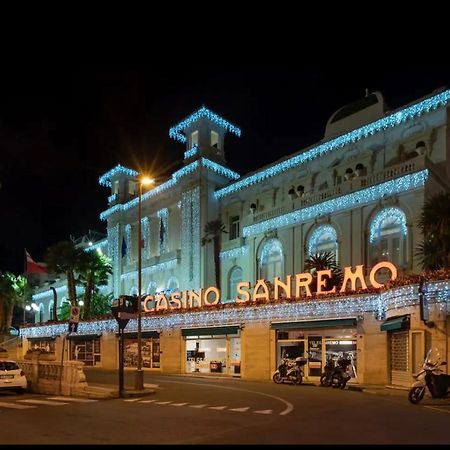 Vasca Idromassaggio, Appartamento Incantevole Sanremo Exterior photo